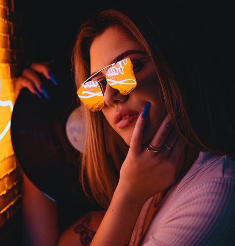 Сделай погромче: что подарить любимой, которая обожает музыку