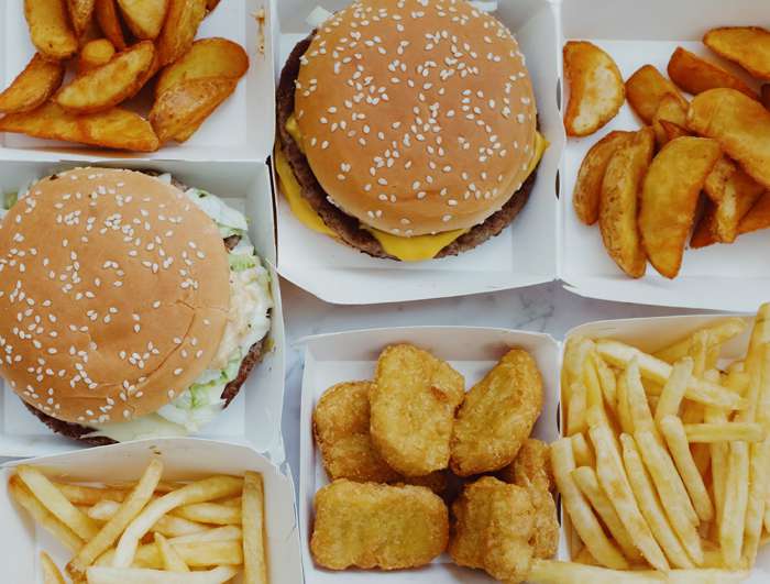 Россияне высмеяли уход McDonalds и Ikea