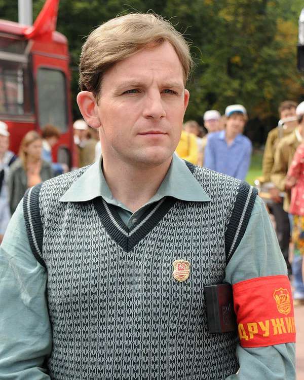 «Сейчас я пока без театра какое-то время нахожусь, но я понимаю, что туда вернусь, потому что там мое сердце»