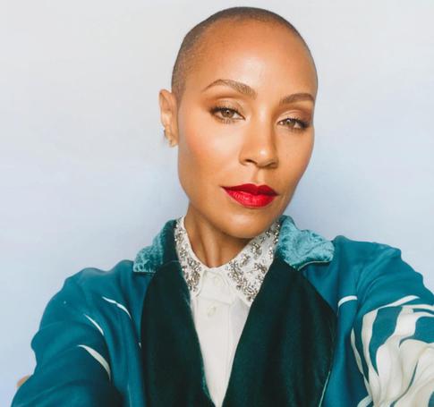 Жена Уилла Смита высказалась в Сети после скандала на «Оскаре»