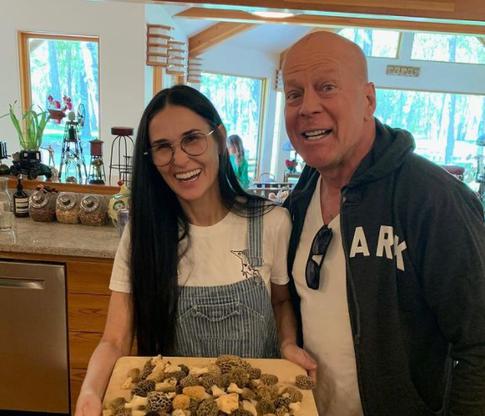 Семья Брюса Уиллиса рассекретила его диагноз