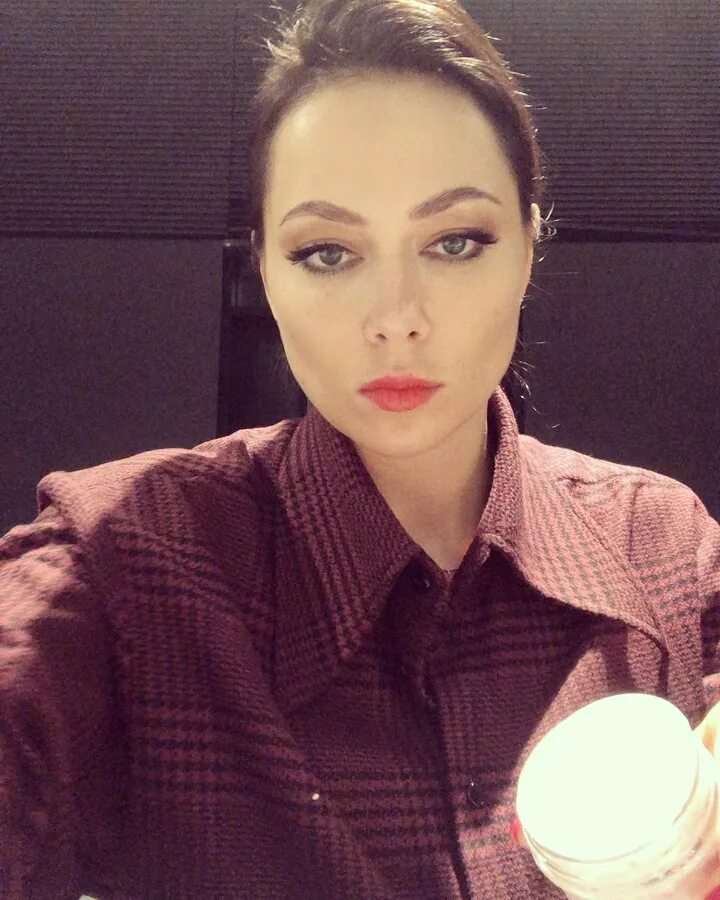 Настасья Самбурская