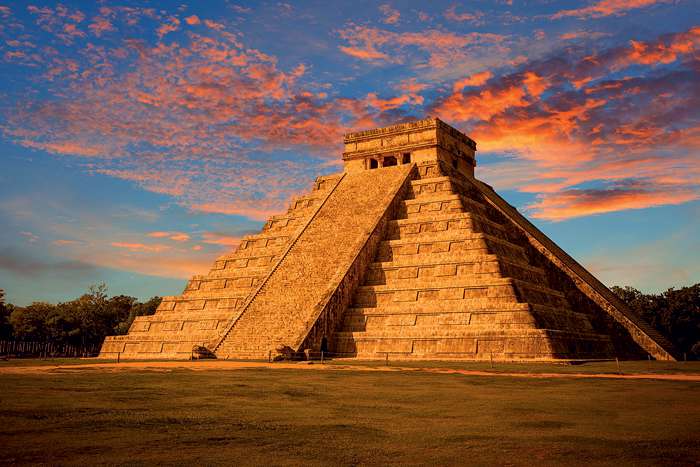 Наследие майя, храмовый комплекс Чичен-Ица является объектом Всемирного наследия ЮНЕСКО.