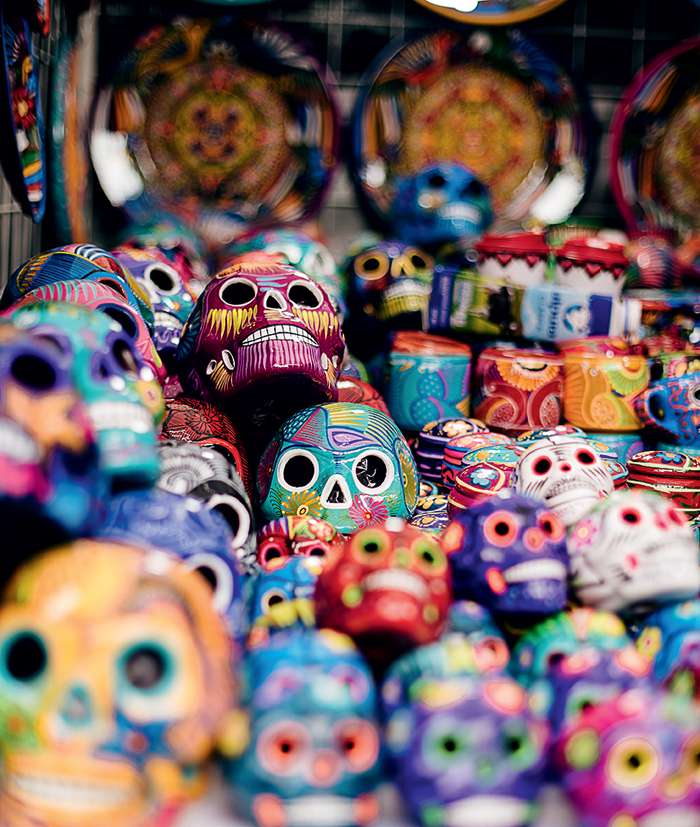 Самый известный рынок Меркадо, именно сюда отправляются за сувенирами.