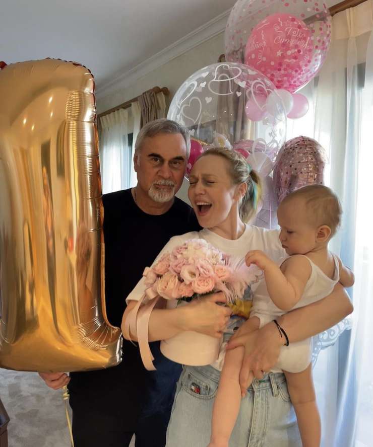 Агате исполнился год Агате исполнился год