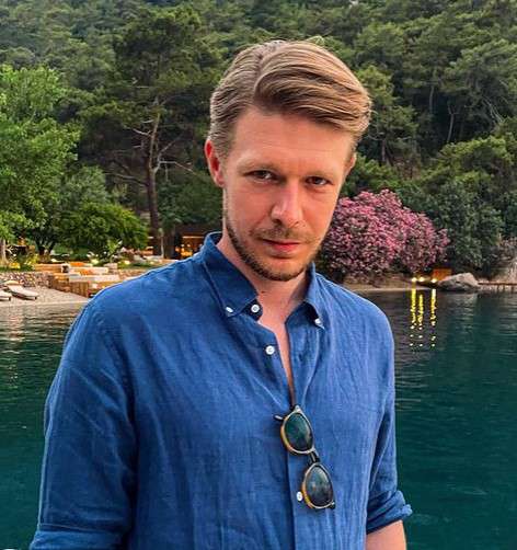 Никита Ефремов