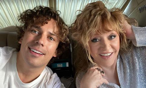 Года не беда: звезды, которые выбрали мужчин гораздо моложе себя