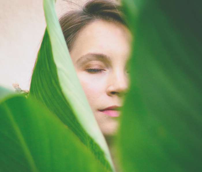 Стресс в целом ускоряет старение кожи