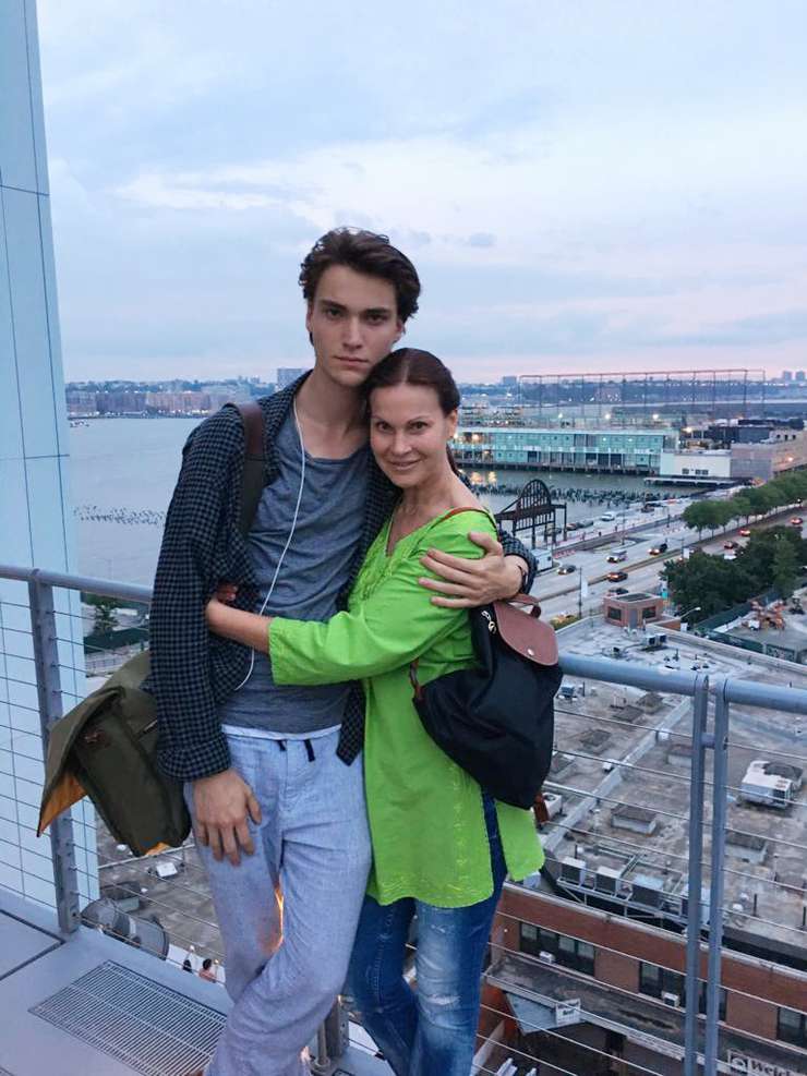 С сыном Филиппом С сыном Филиппом