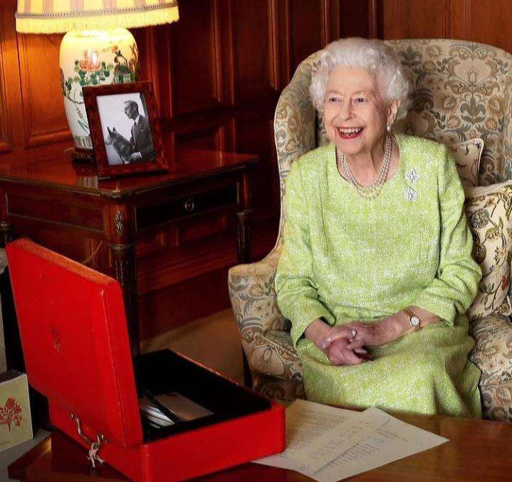 Елизавета II