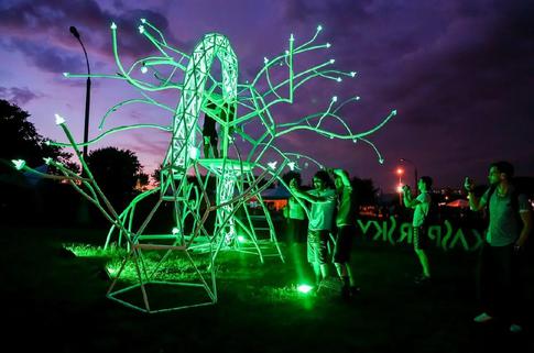 Для тех, кто в городе: фестивали, выставки, спектакли