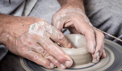 О каких недугах говорит привычка хрустеть пальцами