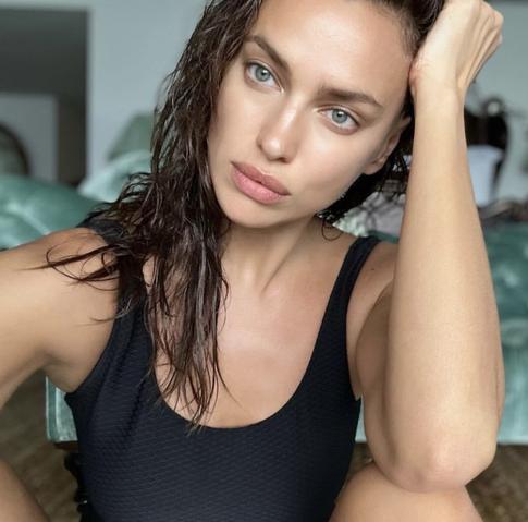 В Сети просят «отменить» Ирину Шейк за фото оливье