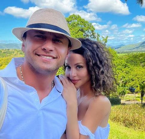 Прилучный поделился видео страстного поцелуя с Брутян