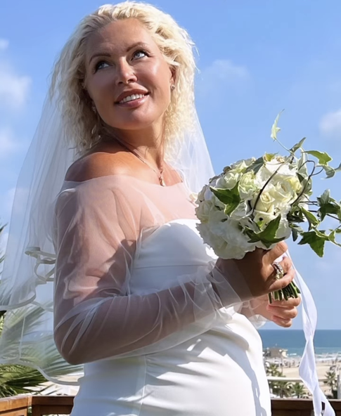 Беременная Наталья Рагозина вышла замуж