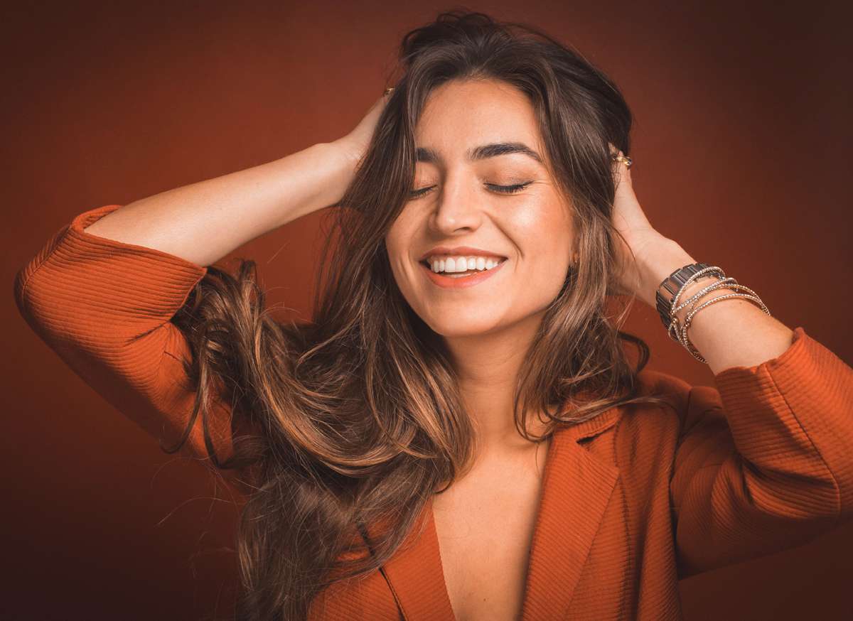 Этим летом румяна могут быть единственным акцентом в макияже