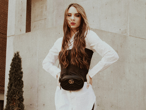 Как Ким Кардашьян и Хейли Бибер: с чем модно носить корсет