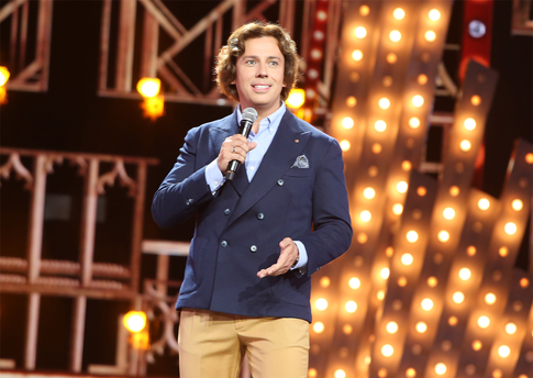 Галкин угодил полякам костюмом в цветах украинского флага