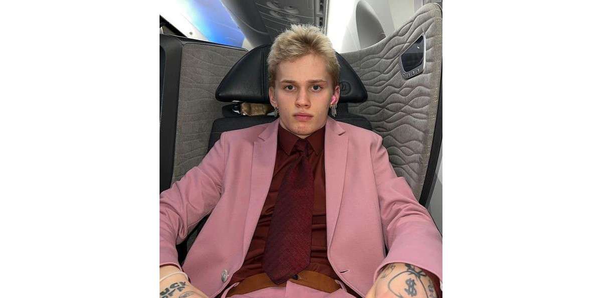 Даня Милохин