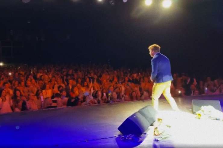 Кадр выступления Галкина