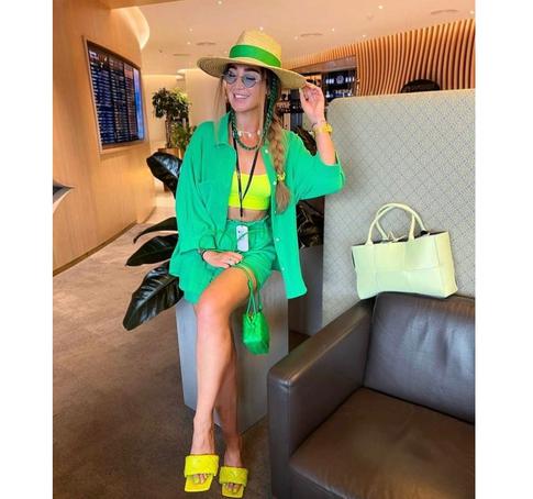 Миллион за ночь: сколько Бузова, Водонаева и другие звезды тратят на отдых в России