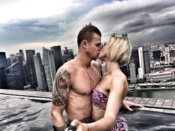 Ольга Бузова и Дмитрий Тарасов Ольга Бузова и Дмитрий Тарасов