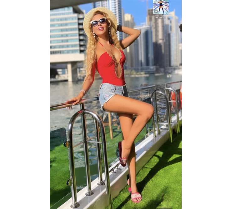 Модель похвасталась своим телом