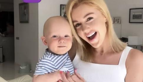 Годовалый сын Юлианы Карауловой получил в подарок элитную квартиру