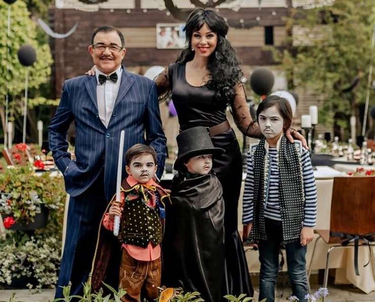 Дмитрий Дибров с семьей Дмитрий Дибров с семьей