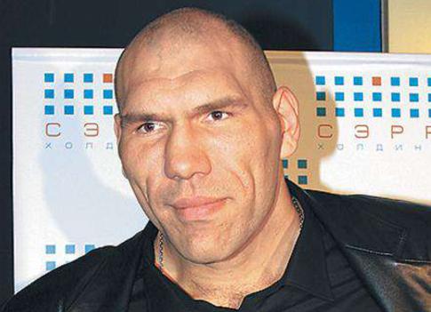 Николай Валуев получил повестку: «В военкомате буду»