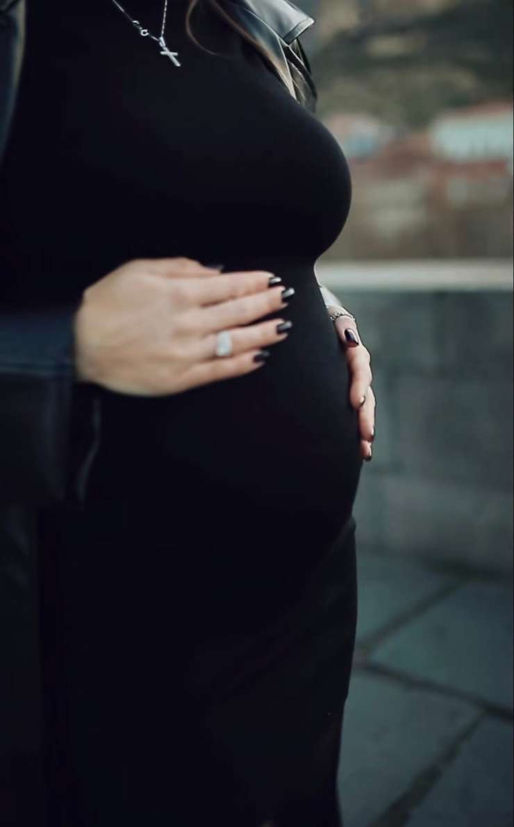 Пара ждет первенца Пара ждет первенца