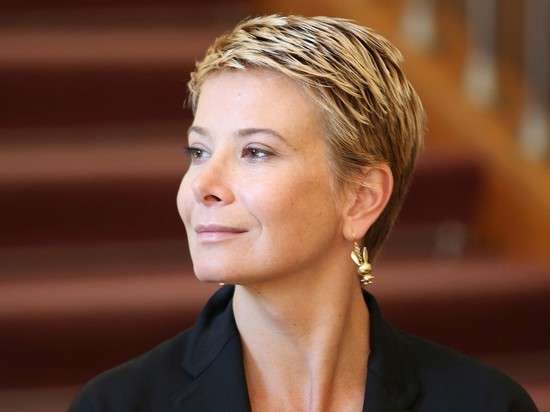 Юлия Высоцкая