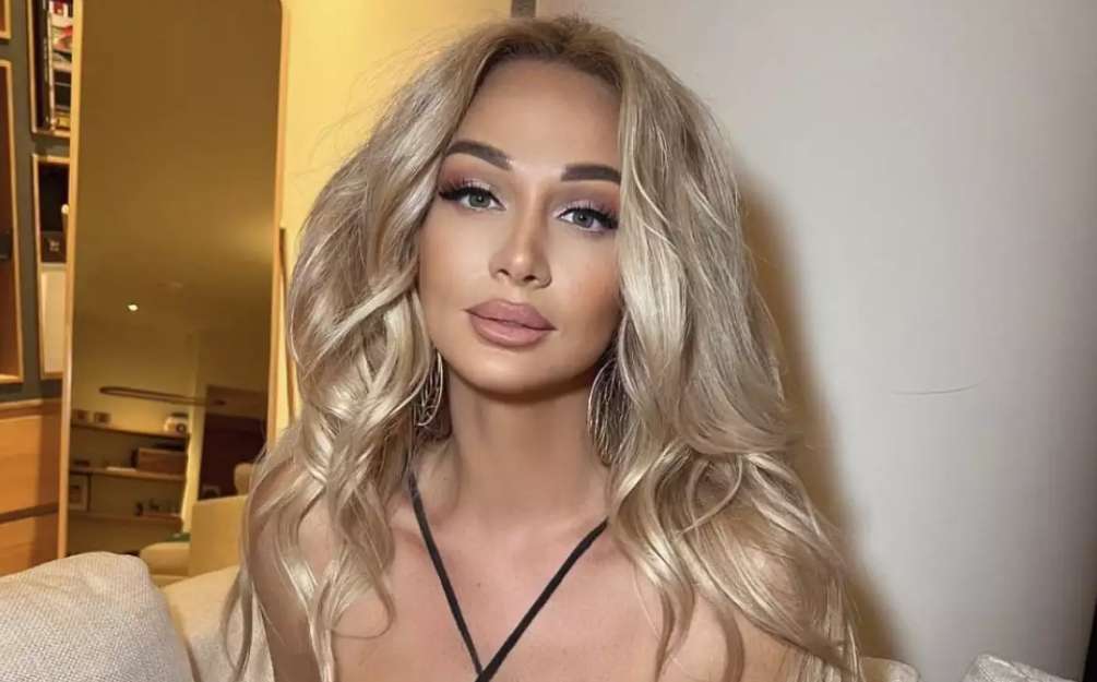 Виктория Лопырева