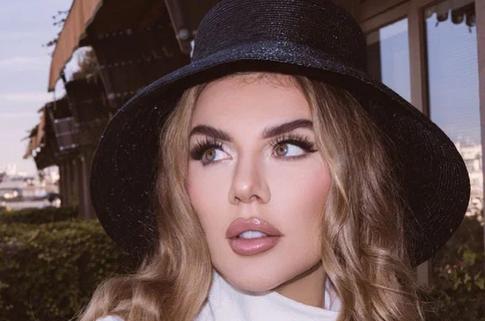 «Задыхалась, плакала и ела»: Седокова заговорила о своем психическом расстройстве