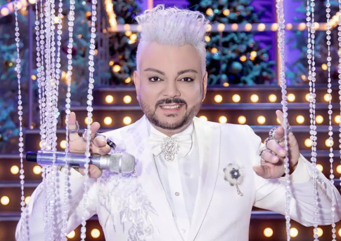 Киркоров, Лазарев, Билан, Галустян и еще более сотни человек попали в «черный список»