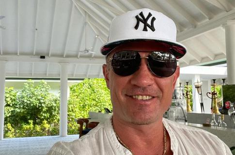 Отец Романа Костомарова рассказал о его состояние: «Я в шоке, что он так серьезно заболел»