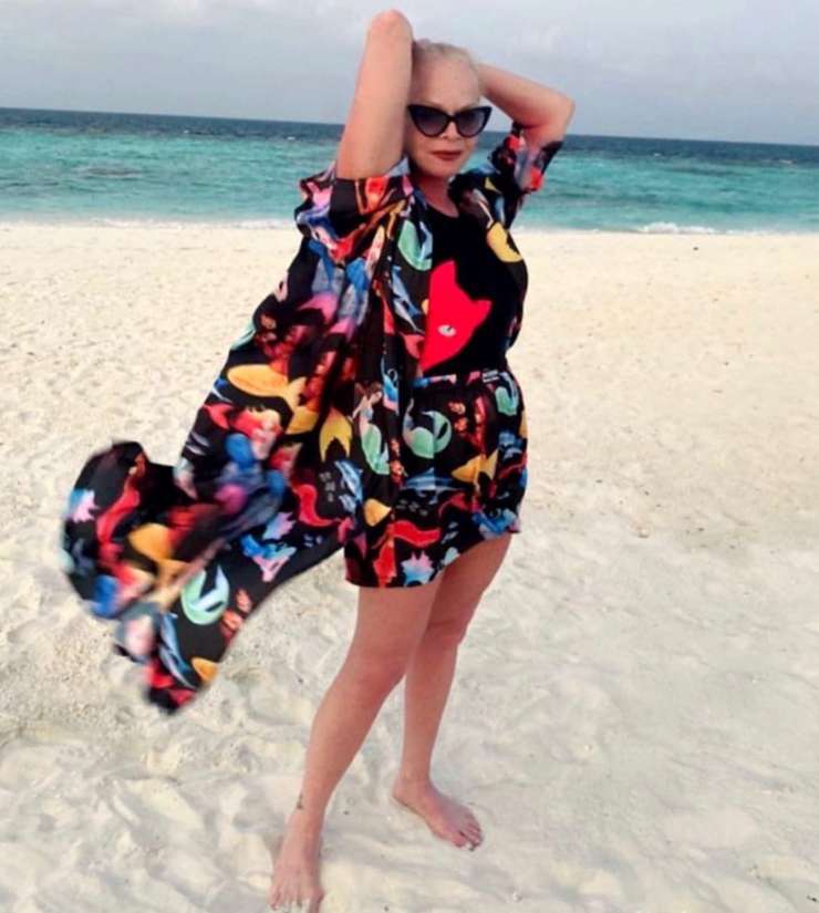 Лариса Долина отдыхает на Мальдивах с семьей Лариса Долина отдыхает на Мальдивах с семьей