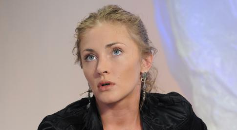 «Не умеет держать себя в руках»: ведущую НТВ со скандалом выгнали из театра