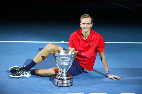 Теннисист Даниил Медведев отметил с женой первый День рождения дочери
