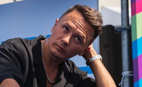 «Признали ошибку»: комик Соболев получил от «Аэрофлота» билеты в бизнес-класс для всей семьи