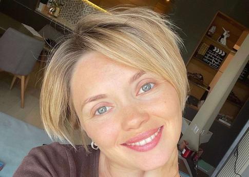 Ставшая мамой звезда «Кухни» Ольга Кузьмина показала новорожденную дочь