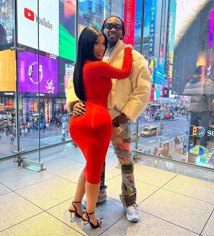 Оффсет удивил Карди Би необычным подарком