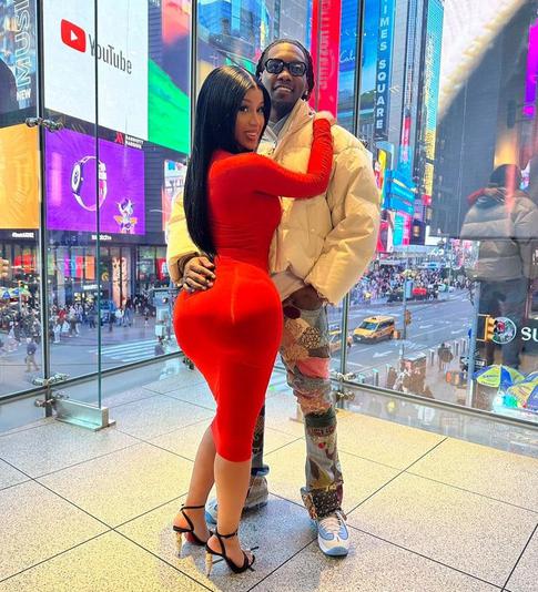 «Ты всегда выходишь за рамки»: Оффсет устроил Карди Би романтический сюрприз