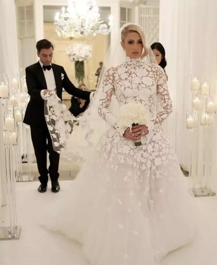 Пэрис Хилтон