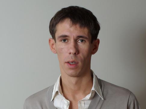 Мило вел себя с русскими туристами: Панина* заметили в Париже