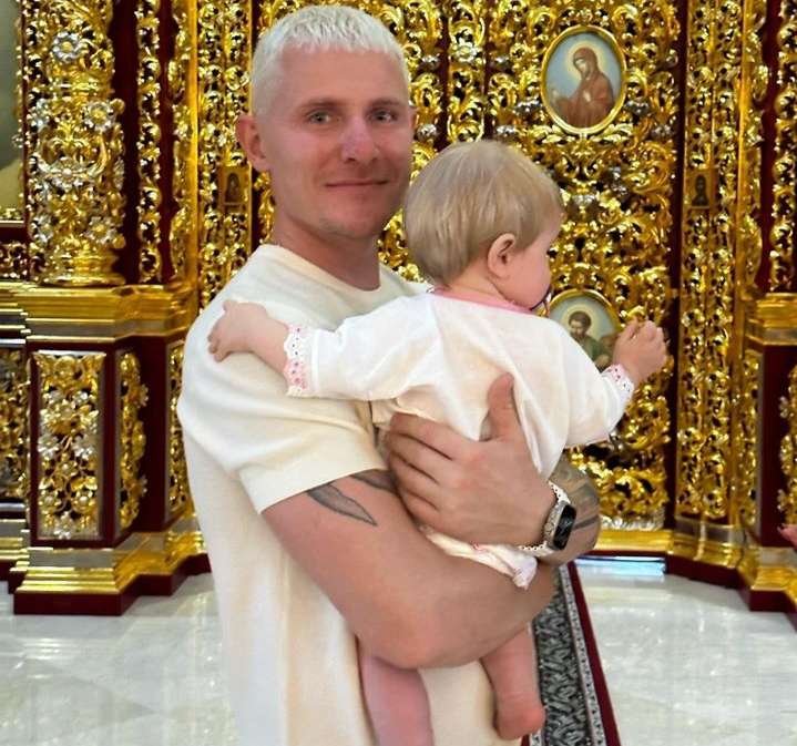 Алекс Малиновский крестил свою дочь