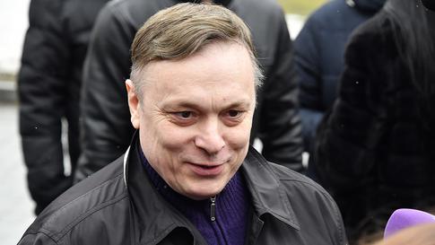 Разин получает сотни тысяч рублей за видеоролики с проклятиями