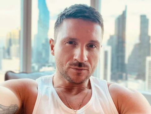 «Скорпион Валентина»: Сергей Лазарев необычно обратился к любимой женщине в важный день