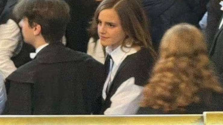 Эмма Уотсон на церемонии поступления