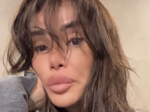 «Этот ком меня просто душил»: Айза рассказала, из-за чего она плачет